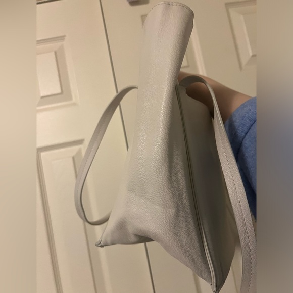 ZARA- white vegan leather open tote with strap - Picture 8 of 9